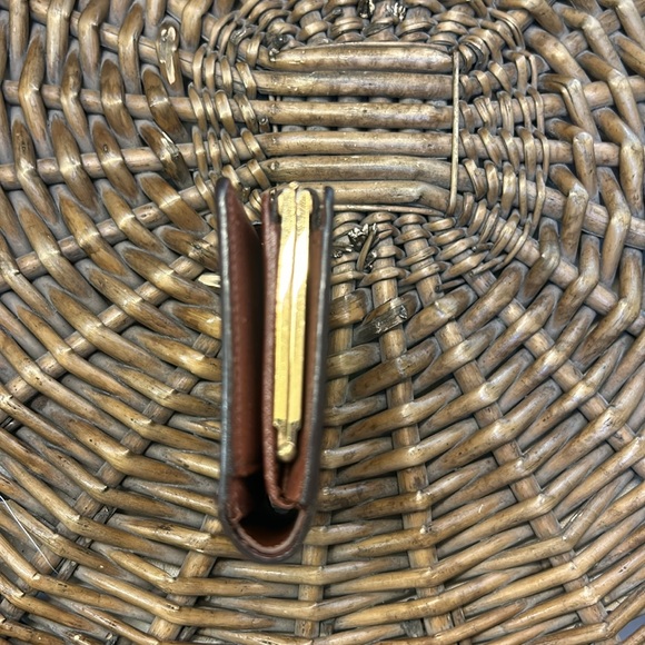 Authentic Louis Vuitton, Monogram Kisslock wallet - Picture 8 of 10